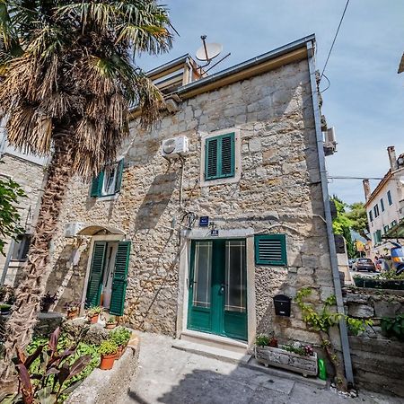 Apartman Luca Kaštela Exterior foto