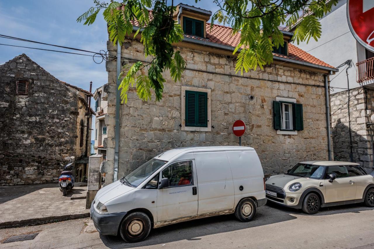 Apartman Luca Kaštela Exterior foto