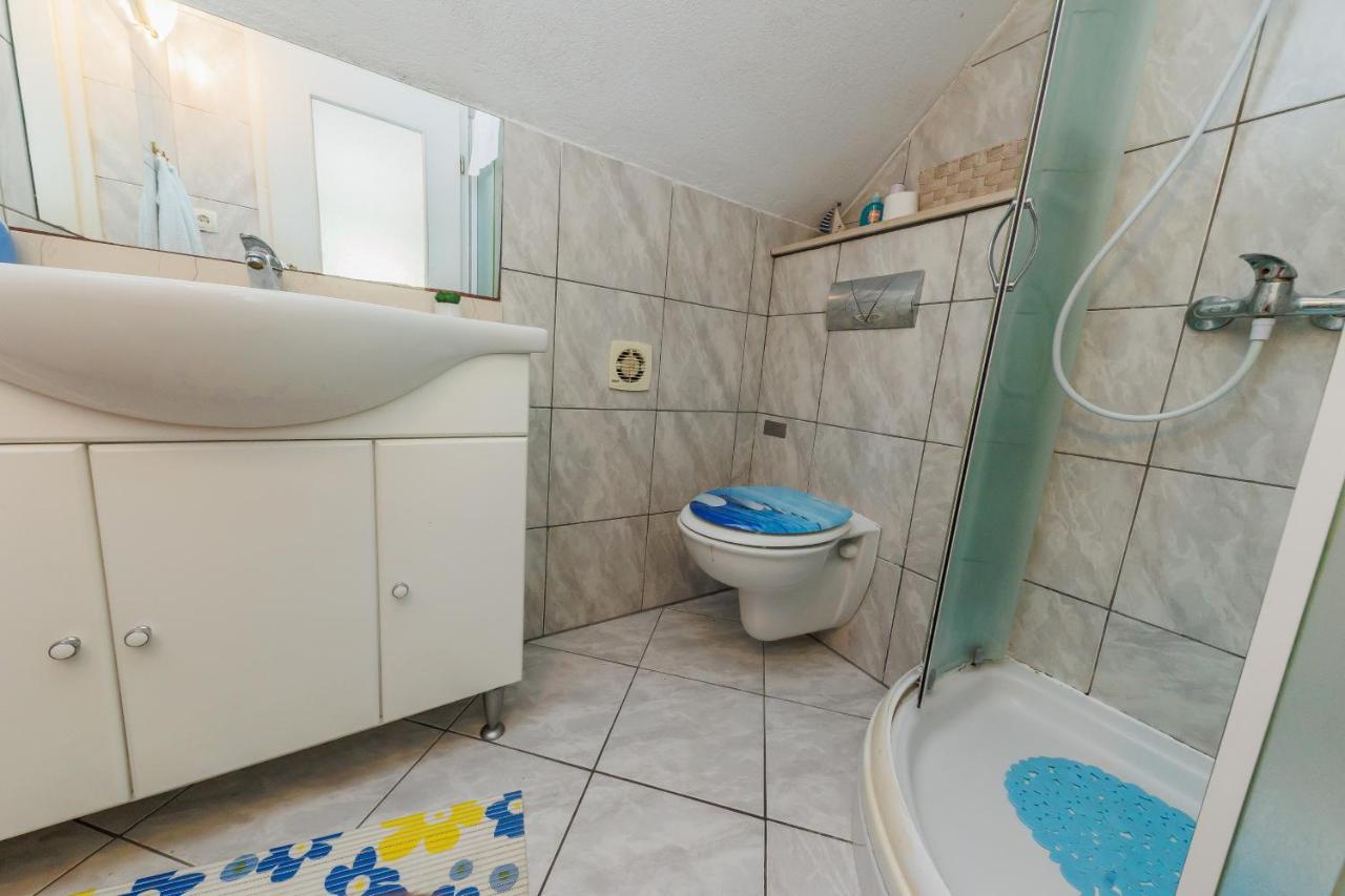 Apartman Luca Kaštela Exterior foto